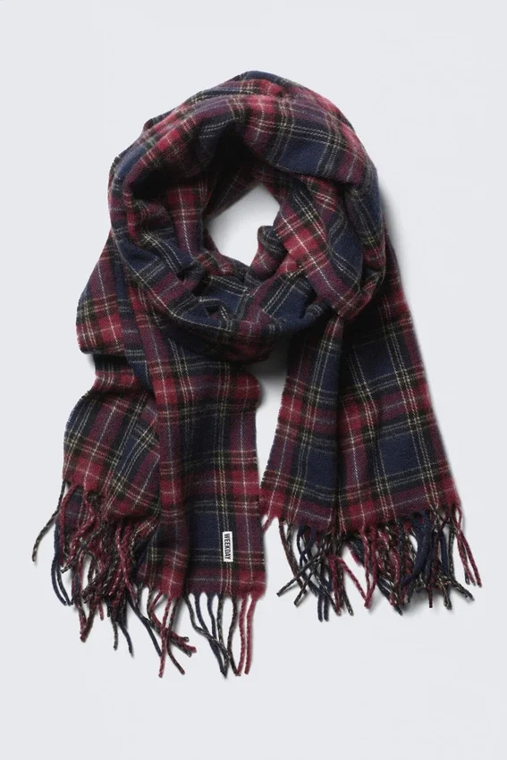 Wool Blend Fringe-Edge Blanket Scarf – Dark Red Check Wool Blend Fringe-Edge Blanket Scarf – Dark Red Check