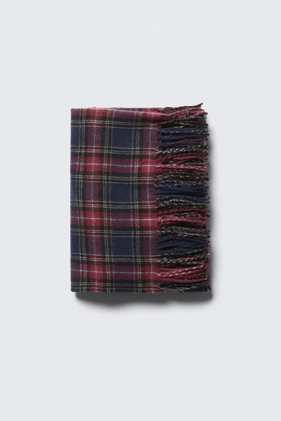 Wool Blend Fringe-Edge Blanket Scarf – Dark Red Check Wool Blend Fringe-Edge Blanket Scarf – Dark Red Check