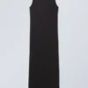 Yael Open Back Dress – Black