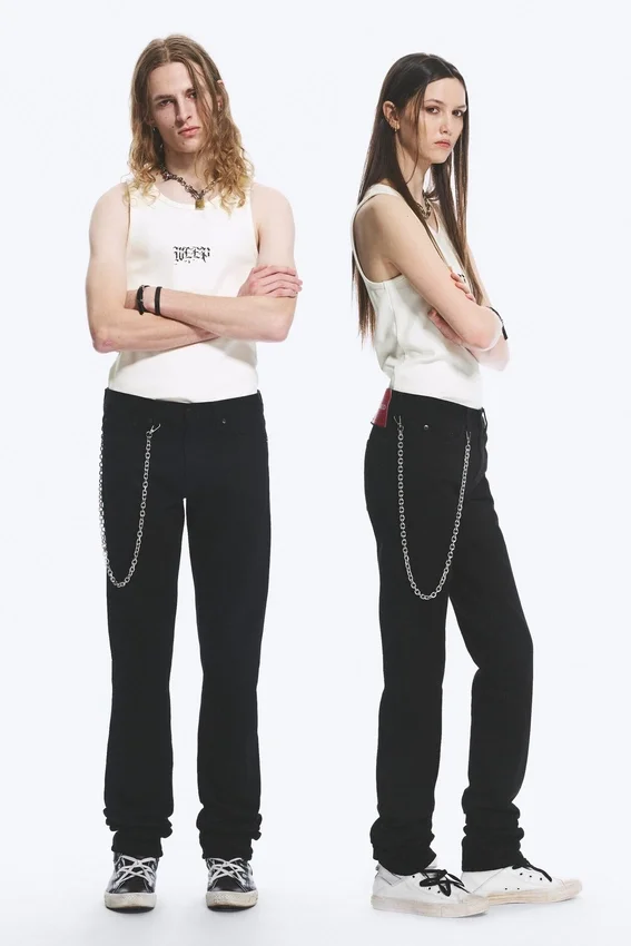 Yungblud Low Rise Slim Straight Leg Jeans – Black Yungblud Low Rise Slim Straight Leg Jeans – Black