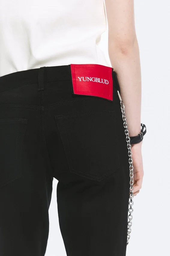 Yungblud Low Rise Slim Straight Leg Jeans – Black Yungblud Low Rise Slim Straight Leg Jeans – Black