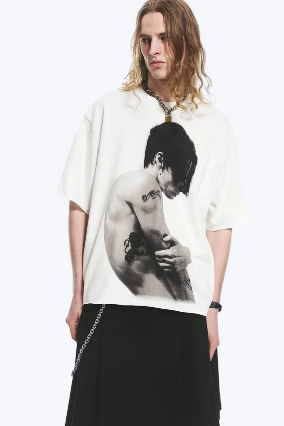 Yungblud Printed Oversized Tee – Off-White Yungblud Printed Oversized Tee – Off-White
